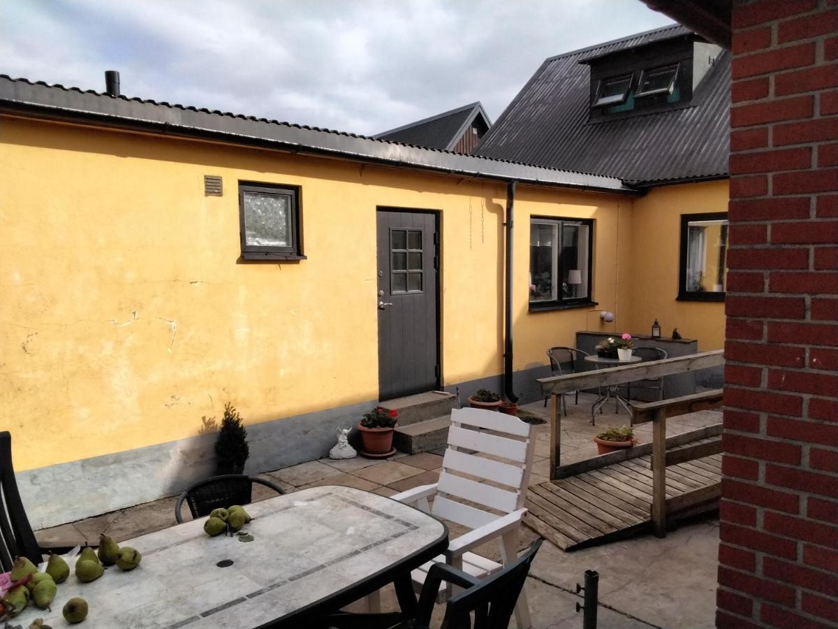Bo I Trelleborg Appartement Buitenkant foto